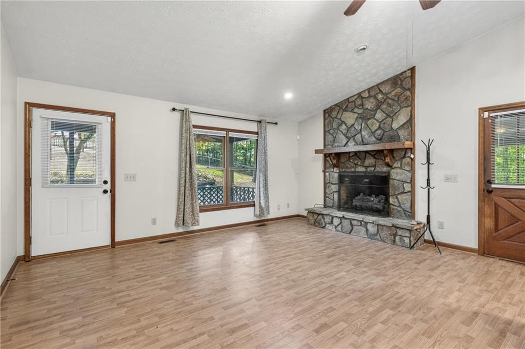 3 bedroom, 3 bathroom, 2,009 sq ft single family residence for sale at 368 Still Hollow Road, Jasper, GA 30143 — photo 9