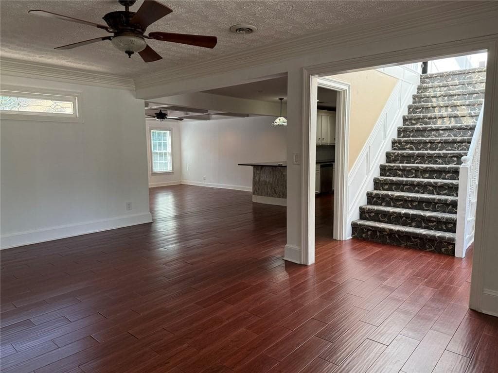 3 bedroom, 3 bathroom, 2,905 sq ft single family residence for rent at 4225 Friar Tuck Lane, Buford, GA 30519 for $2,300 a month — photo 4
