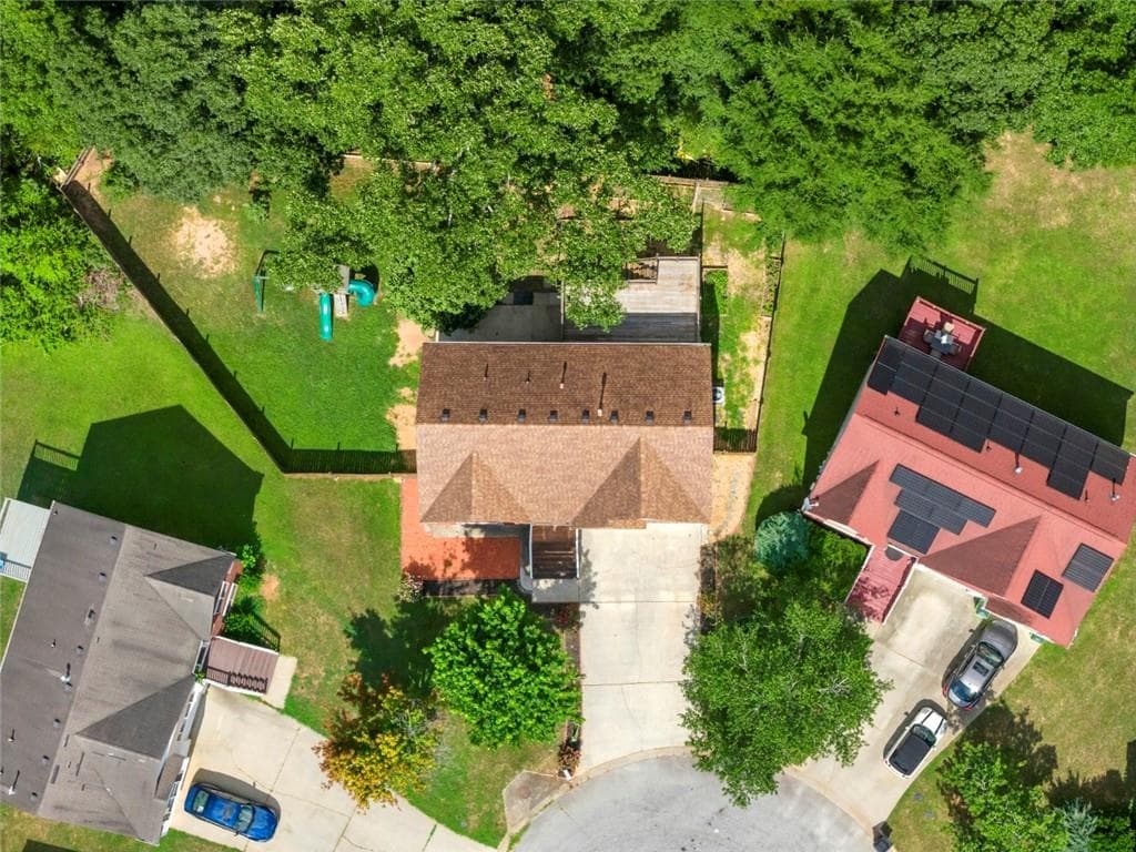 4 bedroom, 3 bathroom, 1,898 sq ft single family residence under contract at 5896 Amerson Lane, Ellenwood, GA 30294 — photo 4