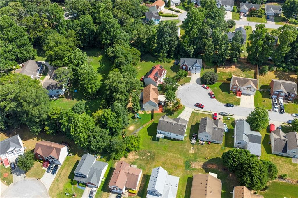 4 bedroom, 3 bathroom, 1,898 sq ft single family residence under contract at 5896 Amerson Lane, Ellenwood, GA 30294 — photo 6