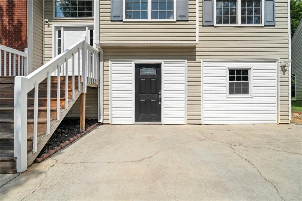 4 bedroom, 3 bathroom, 1,898 sq ft single family residence under contract at 5896 Amerson Lane, Ellenwood, GA 30294 — photo 8