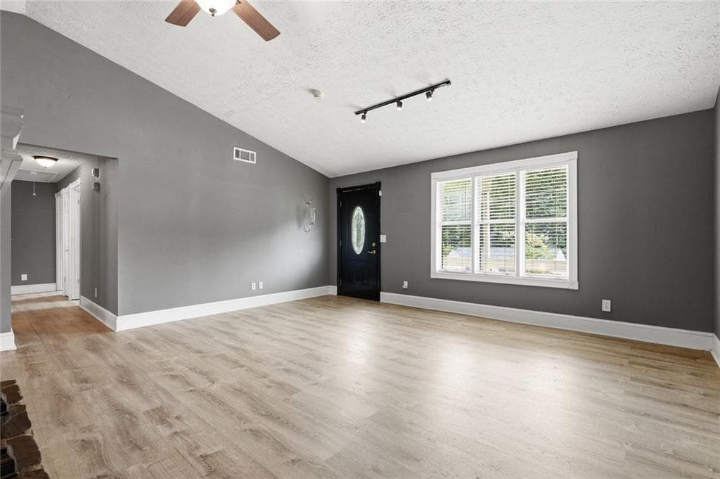 3 bedroom, 2 bathroom, 1,260 sq ft single family residence for sale at 107 Riverchase Drive, Woodstock, GA 30188 — photo 8