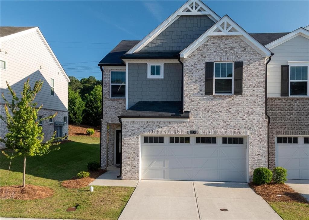 3 bedroom, 4 bathroom, 2,260 sq ft townhouse for rent at 1030 Sunny Lake Drive, Lawrenceville, GA 30043 for $2,450 a month — photo 1 of 32