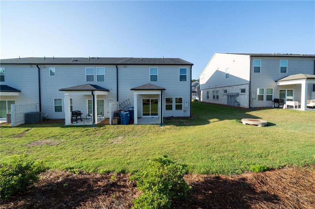 3 bedroom, 4 bathroom, 2,260 sq ft townhouse for rent at 1030 Sunny Lake Drive, Lawrenceville, GA 30043 for $2,450 a month — photo 5