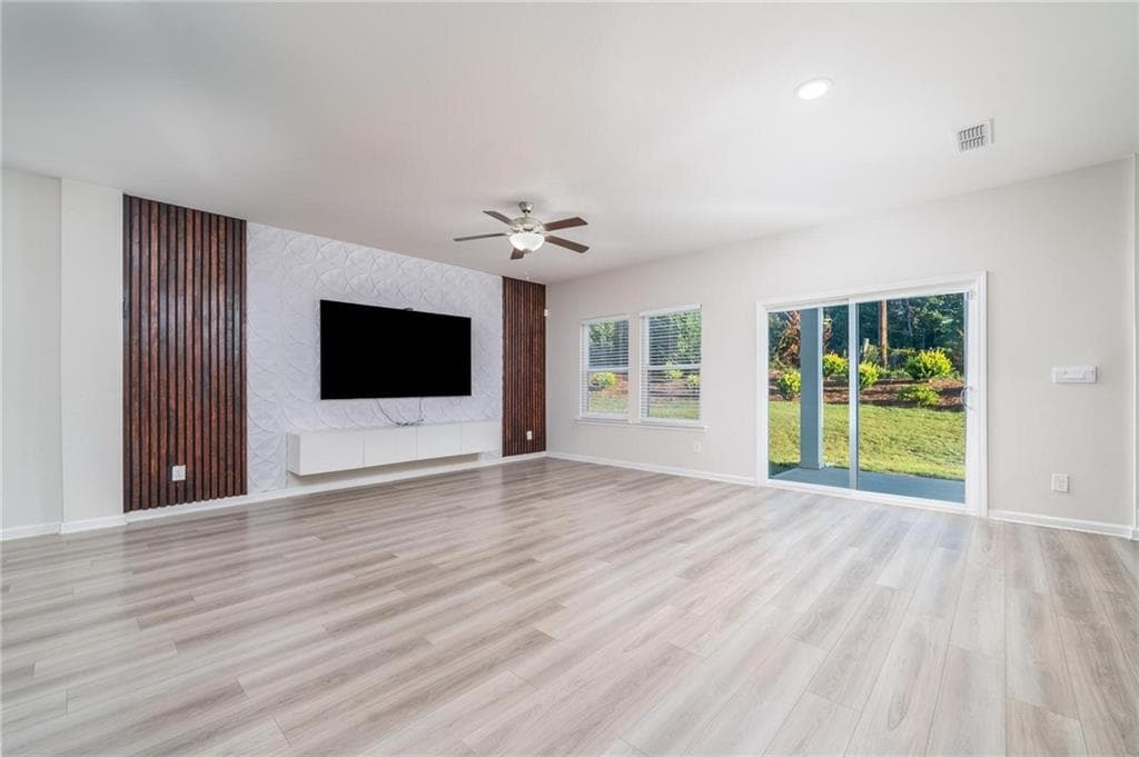 3 bedroom, 4 bathroom, 2,260 sq ft townhouse for rent at 1030 Sunny Lake Drive, Lawrenceville, GA 30043 for $2,450 a month — photo 10