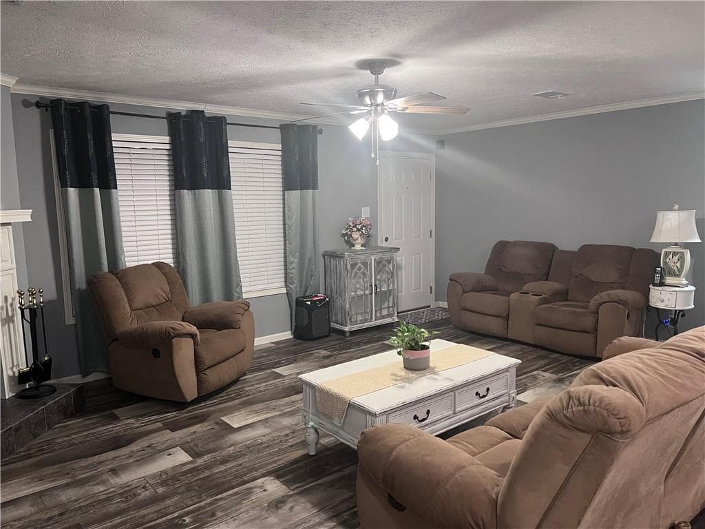 3 bedroom, 3 bathroom, 1,960 sq ft single family residence under contract at 4450 Cleveland Highway, Cohutta, GA 30710 — photo 5