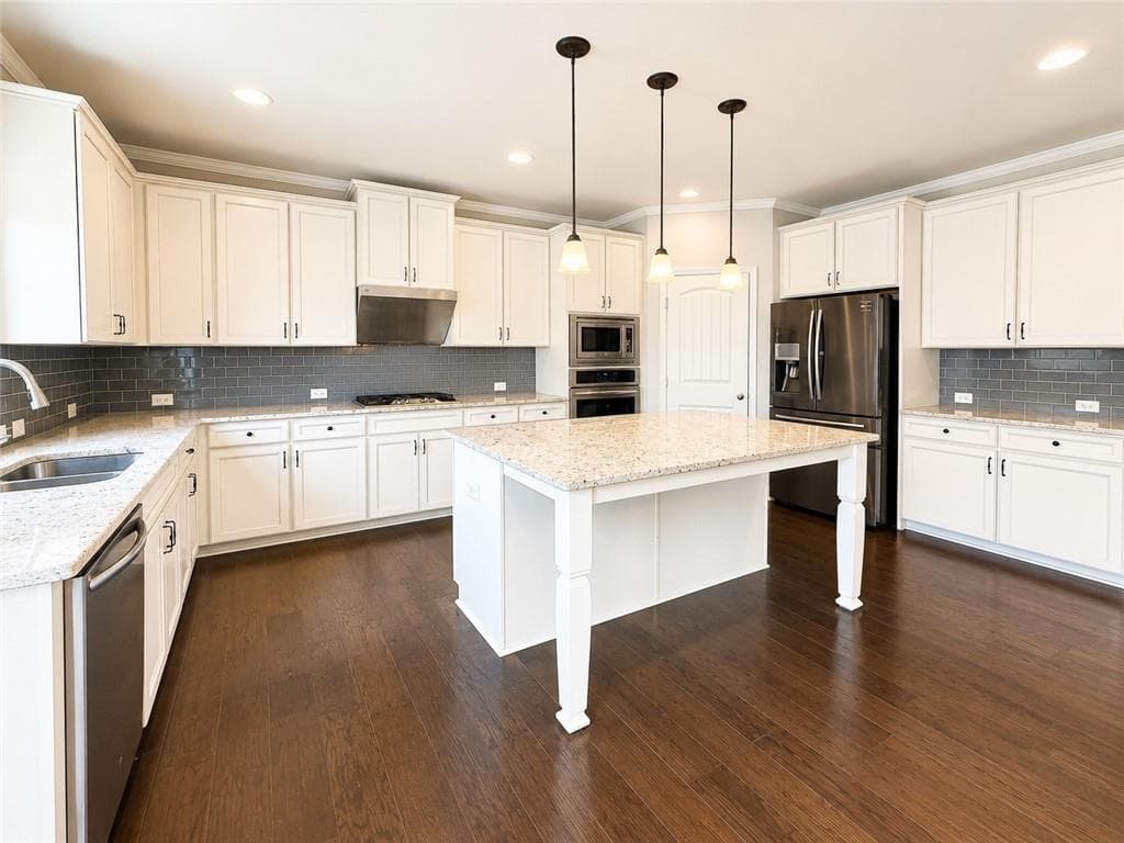 5 bedroom, 4 bathroom, 4,029 sq ft single family residence for rent at 4181 Summer Breeze Way, Buford, GA 30518 for $3,950 a month — photo 7
