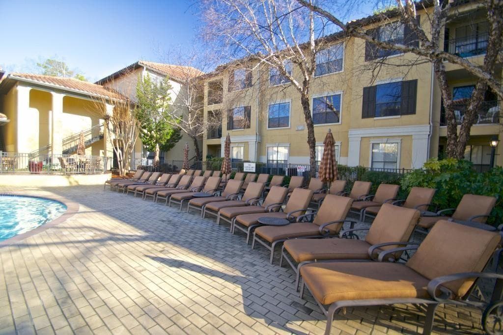 1 bedroom, 1 bathroom, 903 sq ft condominium for rent at 3777 Peachtree Road 735, Atlanta, GA 30319 for $1,750 a month — photo 4
