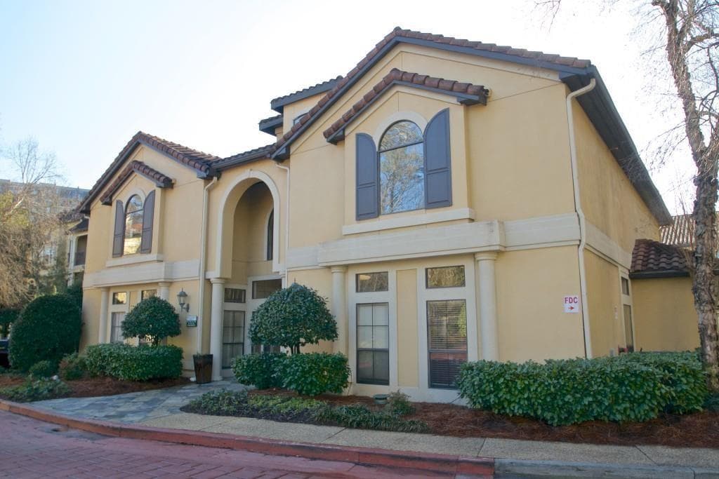1 bedroom, 1 bathroom, 903 sq ft condominium for rent at 3777 Peachtree Road 735, Atlanta, GA 30319 for $1,750 a month — photo 5
