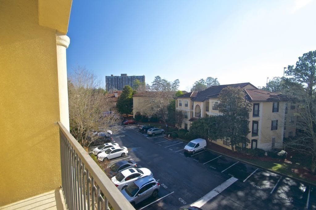 1 bedroom, 1 bathroom, 903 sq ft condominium for rent at 3777 Peachtree Road 735, Atlanta, GA 30319 for $1,750 a month — photo 6