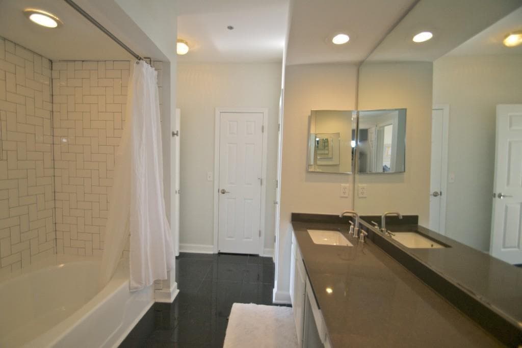 1 bedroom, 1 bathroom, 903 sq ft condominium for rent at 3777 Peachtree Road 735, Atlanta, GA 30319 for $1,750 a month — photo 10