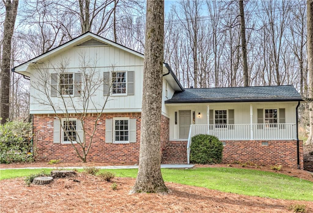 4 bedroom, 3 bathroom, 2,492 sq ft single family residence for sale at 1257 Witham Drive, Atlanta, GA 30338 — photo 4