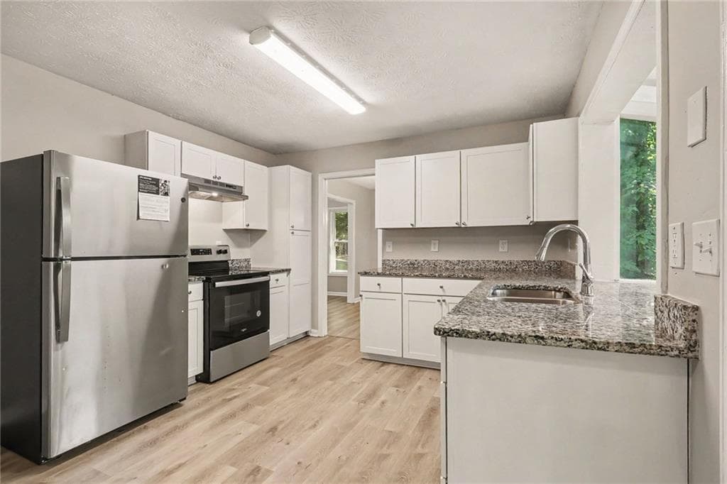 4 bedroom, 3 bathroom, 2,311 sq ft single family residence for sale at 5182 Manitou Way, Stone Mountain, GA 30087 — photo 8