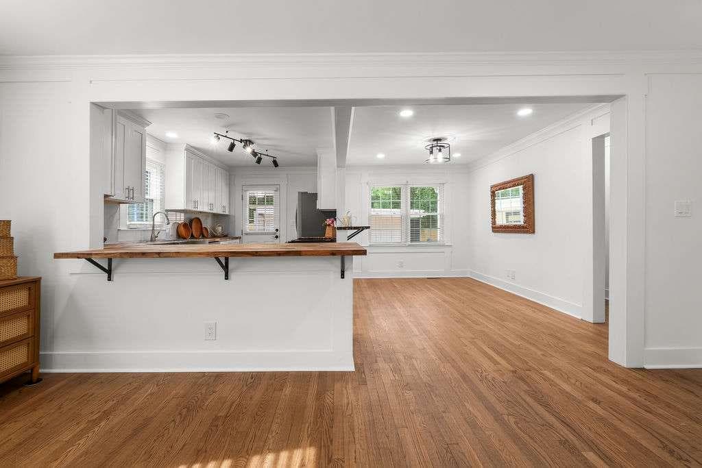 2 bedroom, 1 bathroom, 1,042 sq ft single family residence for sale at 10 Clover Street, Rome, GA 30161 — photo 5
