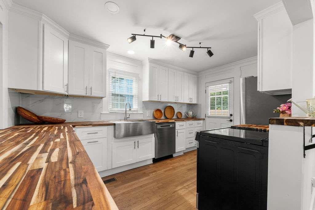 2 bedroom, 1 bathroom, 1,042 sq ft single family residence for sale at 10 Clover Street, Rome, GA 30161 — photo 8