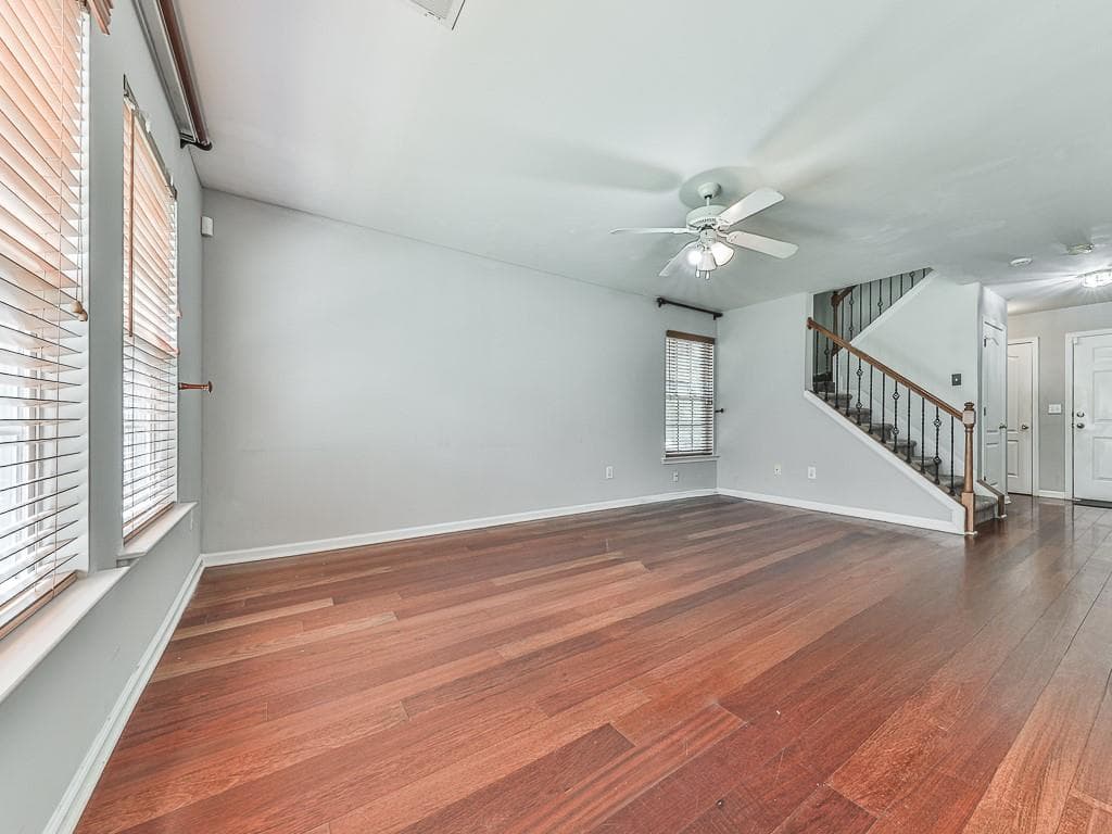 2 bedroom, 3 bathroom, 1,393 sq ft townhouse for sale at 530 Fox Creek Crossing, Woodstock, GA 30188 — photo 10