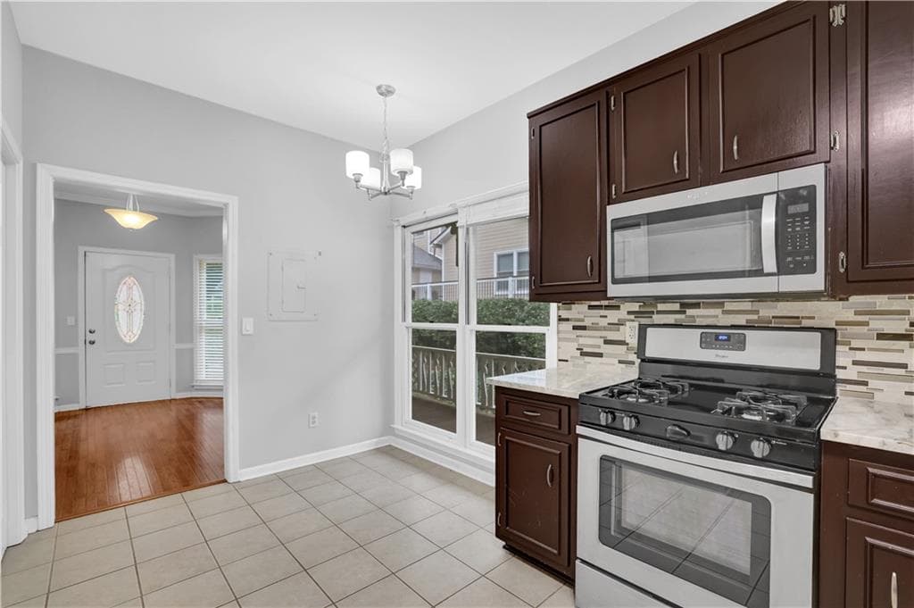 2 bedroom, 3 bathroom, 1,266 sq ft townhouse for sale at 1449 Cambridge Common, Decatur, GA 30033 — photo 3