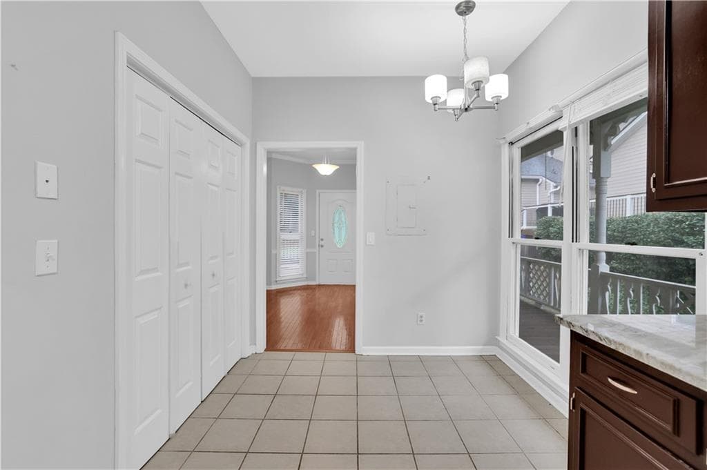 2 bedroom, 3 bathroom, 1,266 sq ft townhouse for sale at 1449 Cambridge Common, Decatur, GA 30033 — photo 6