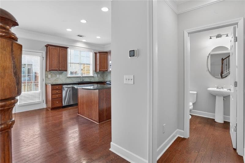 3 bedroom, 4 bathroom, 1,827 sq ft townhouse for sale at 2343 Millhaven Street 16, Smyrna, GA 30080 — photo 8