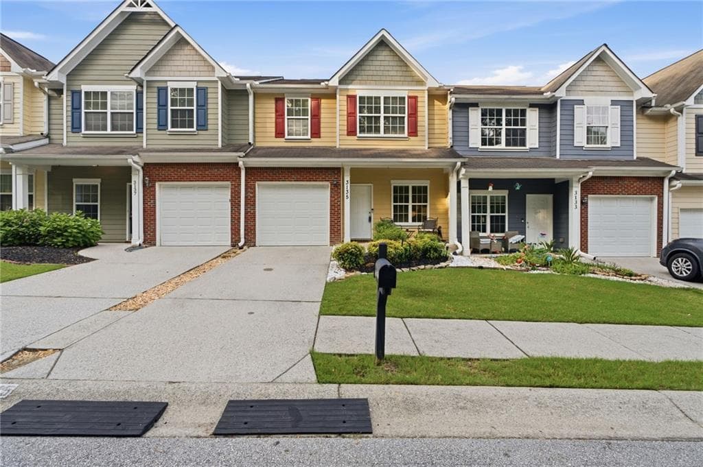 3 bedroom, 3 bathroom, 1,658 sq ft condominium for sale at 3135 Cedar Glade Lane, Buford, GA 30519