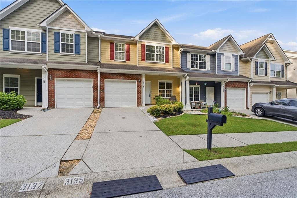3 bedroom, 3 bathroom, 1,658 sq ft condominium for sale at 3135 Cedar Glade Lane, Buford, GA 30519 — photo 2
