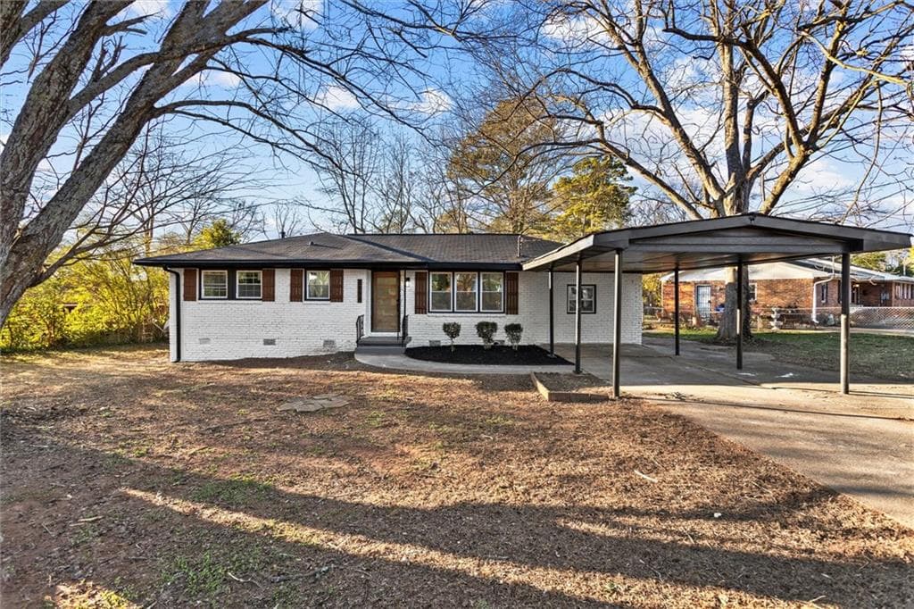 3 bedroom, 2 bathroom, 1,309 sq ft single family residence for sale at 3658 Brookcrest Circle, Decatur, GA 30032