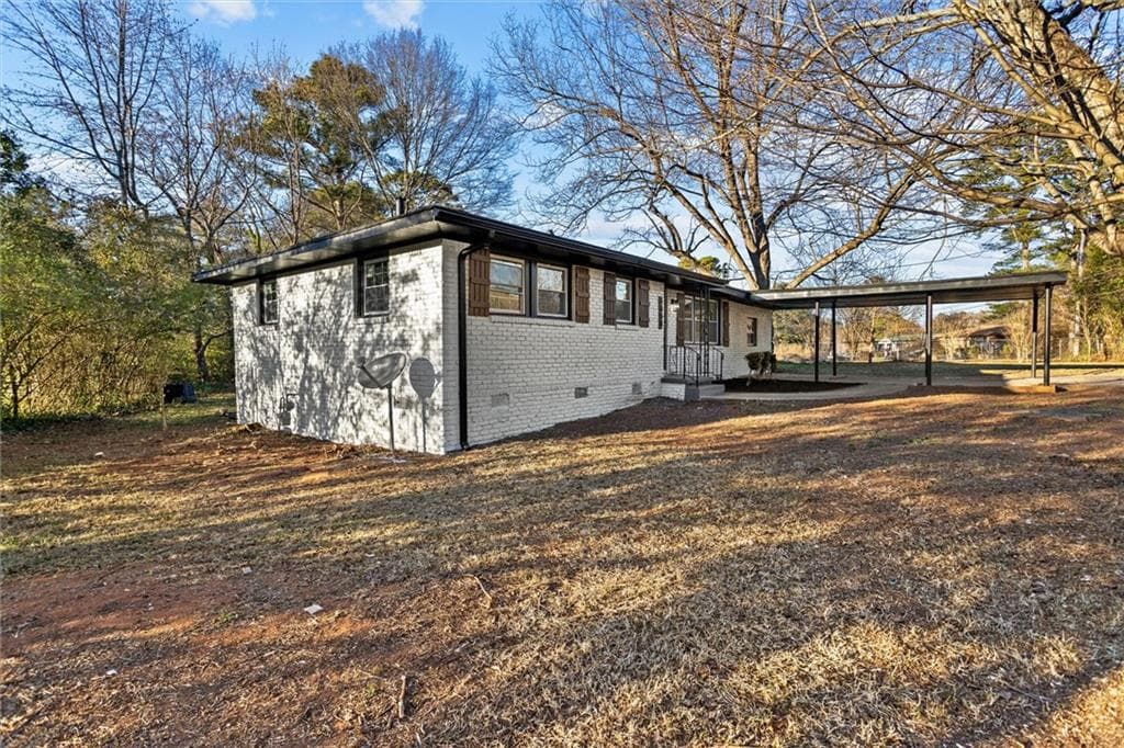3 bedroom, 2 bathroom, 1,309 sq ft single family residence for sale at 3658 Brookcrest Circle, Decatur, GA 30032 — photo 6