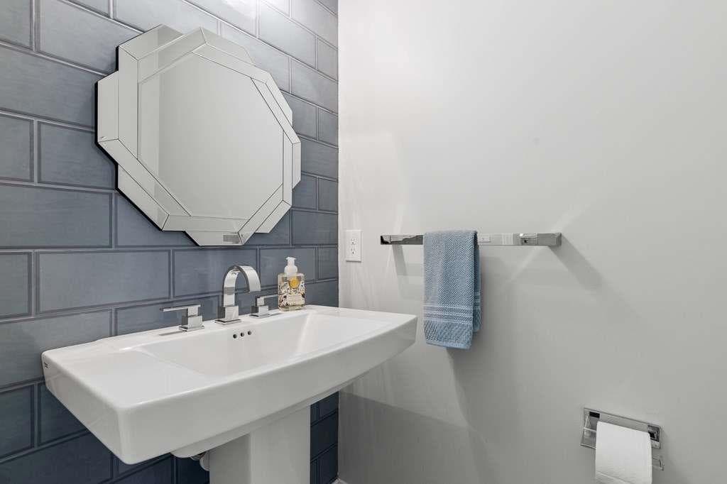 4 bedroom, 5 bathroom, 3,733 sq ft single family residence for sale at 11690 Old Hwy 76, Morganton, GA 30560 — photo 7