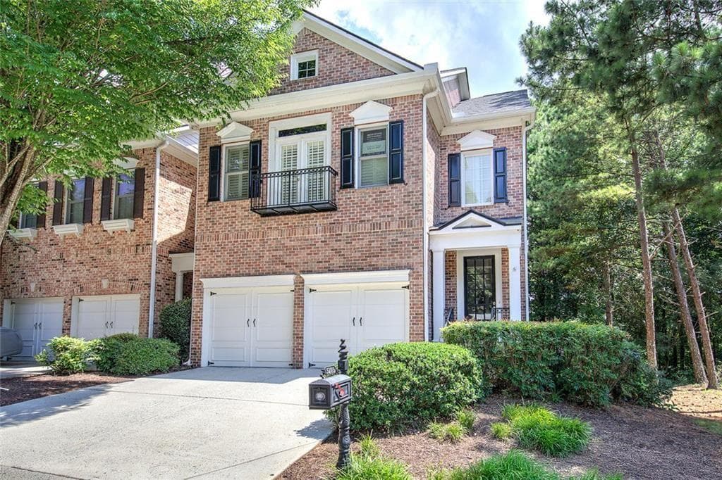 3 bedroom, 4 bathroom, 3,175 sq ft townhouse for sale at 5205 Waters Edge Trail, Roswell, GA 30075