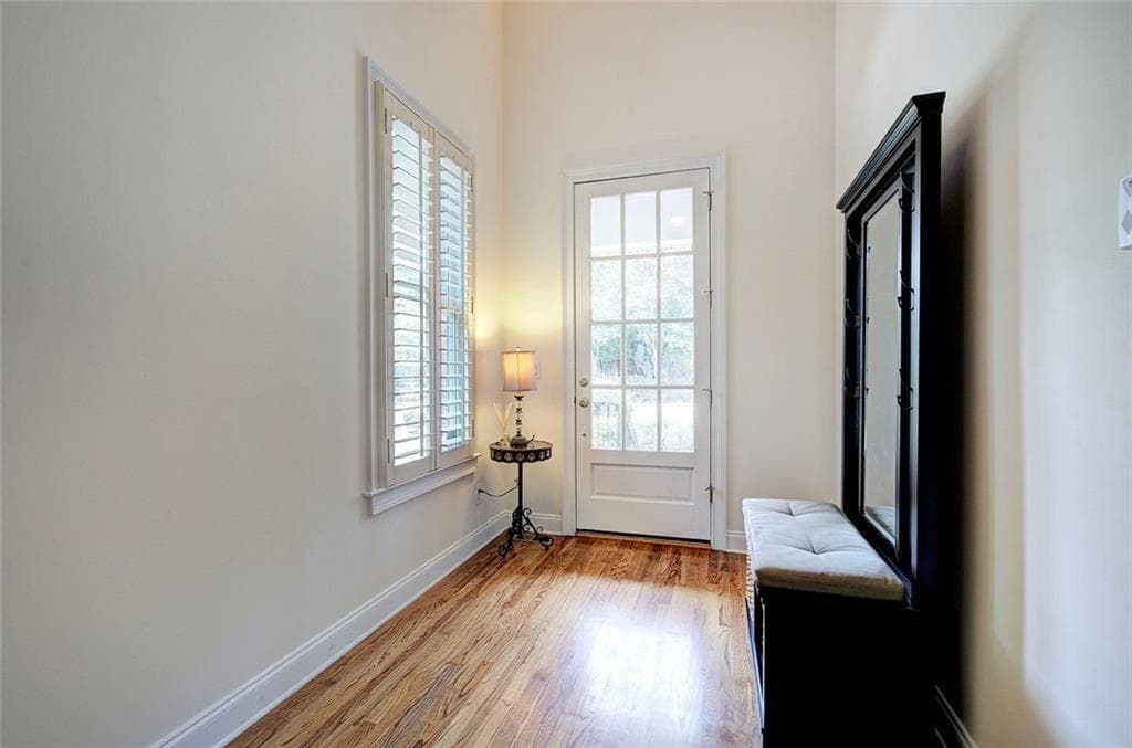 3 bedroom, 4 bathroom, 3,175 sq ft townhouse for sale at 5205 Waters Edge Trail, Roswell, GA 30075 — photo 6