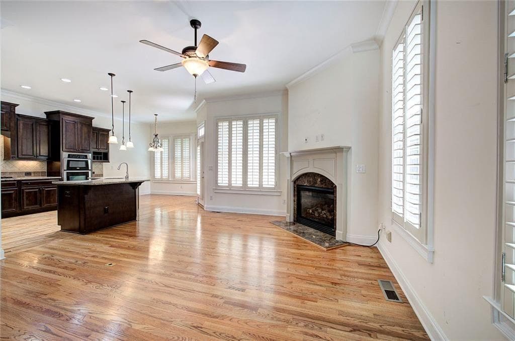 3 bedroom, 4 bathroom, 3,175 sq ft townhouse for sale at 5205 Waters Edge Trail, Roswell, GA 30075 — photo 8