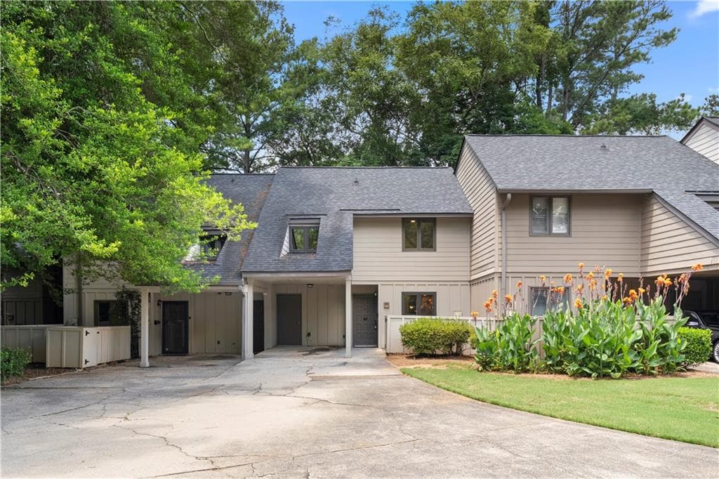 3 bedroom, 3 bathroom, 1,516 sq ft condominium for sale at 922 Cedar Creek, Marietta, GA 30067 — photo 2