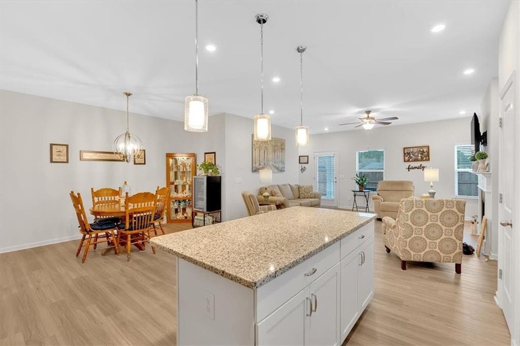 3 bedroom, 2 bathroom, 1,788 sq ft single family residence for sale at 3 Maycroft Court, Rome, GA 30161 — photo 7