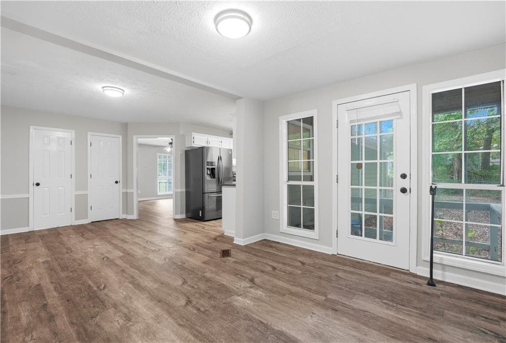 4 bedroom, 3 bathroom, 1,741 sq ft single family residence under contract at 135 Dunwick Lane, Mcdonough, GA 30253 — photo 6