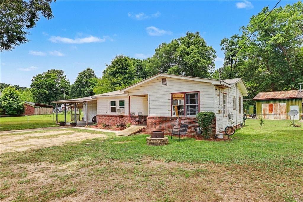 3 bedroom, 1 bathroom, 1,308 sq ft single family residence for sale at 381 River Bend Road, Plainville, GA 30733 — photo 4