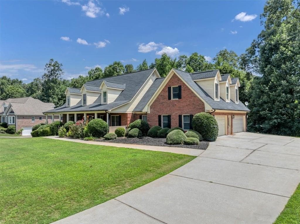 5 bedroom, 6 bathroom, 4,463 sq ft single family residence for sale at 149 Robson Trail, Mcdonough, GA 30252 — photo 4