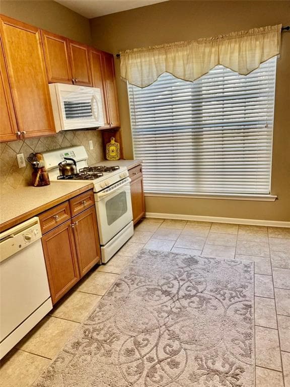 2 bedroom, 3 bathroom, 1,582 sq ft townhouse for sale at 2101 Dillard Crossing, Tucker, GA 30084 — photo 7