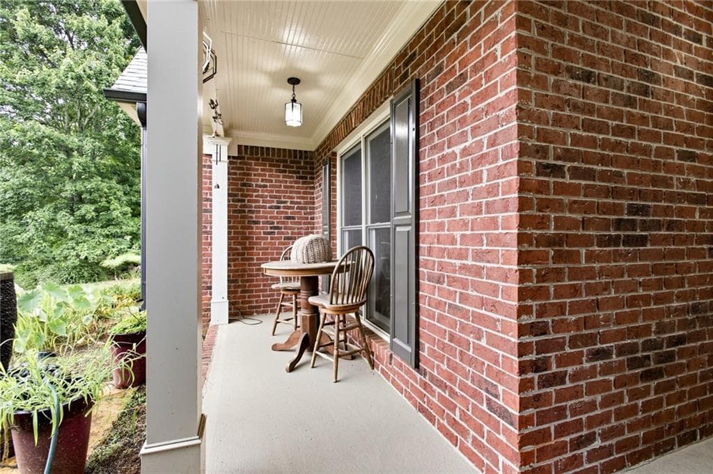 5 bedroom, 4 bathroom, 4,100 sq ft single family residence for sale at 123 Breckenridge Drive, Canton, GA 30115 — photo 4