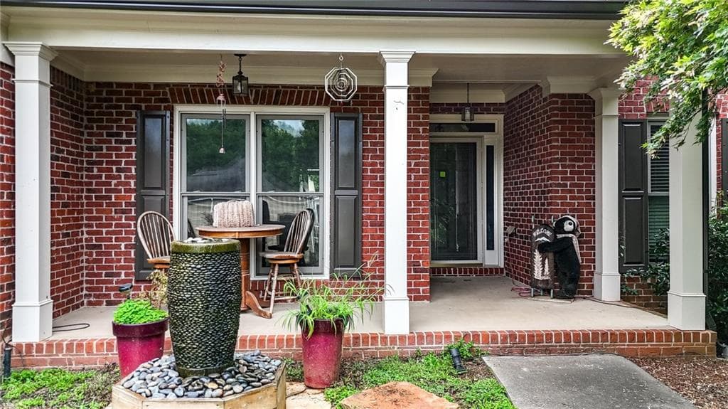 5 bedroom, 4 bathroom, 4,100 sq ft single family residence for sale at 123 Breckenridge Drive, Canton, GA 30115 — photo 5