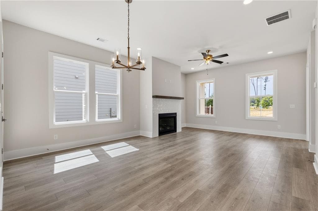 4 bedroom, 4 bathroom, 2,549 sq ft single family residence for sale at 376 Summerville Lane, Athens, GA 30606 — photo 9