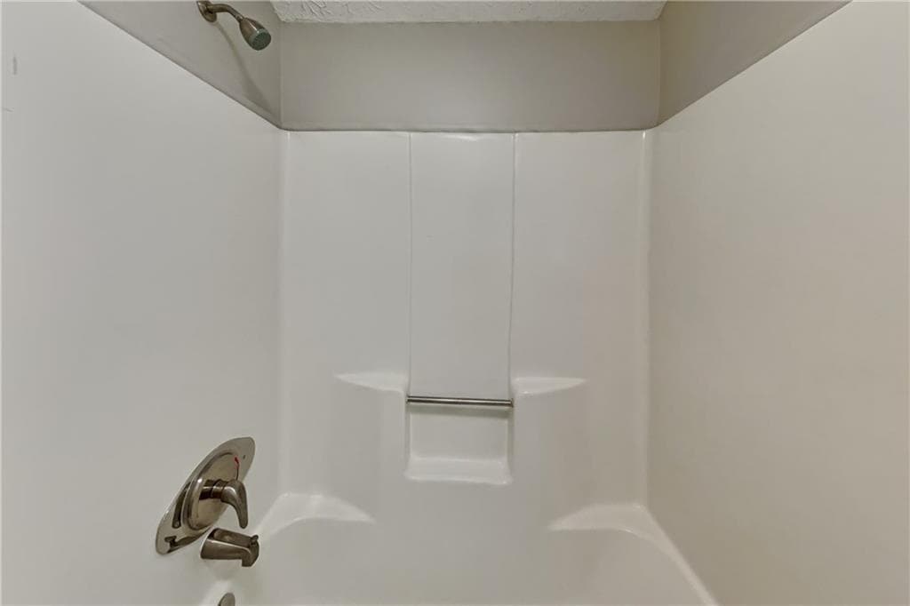 4 bedroom, 3 bathroom single family residence for rent at 1707 Hickory Grove Trail, Acworth, GA 30102 for $2,175 a month — photo 10