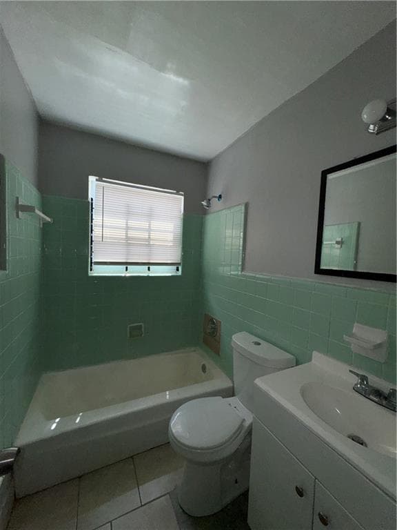2 bedroom, 1 bathroom, 800 sq ft condominium for rent at 2430 Perry Boulevard, Atlanta, GA 30318 for $1,490 a month — photo 6