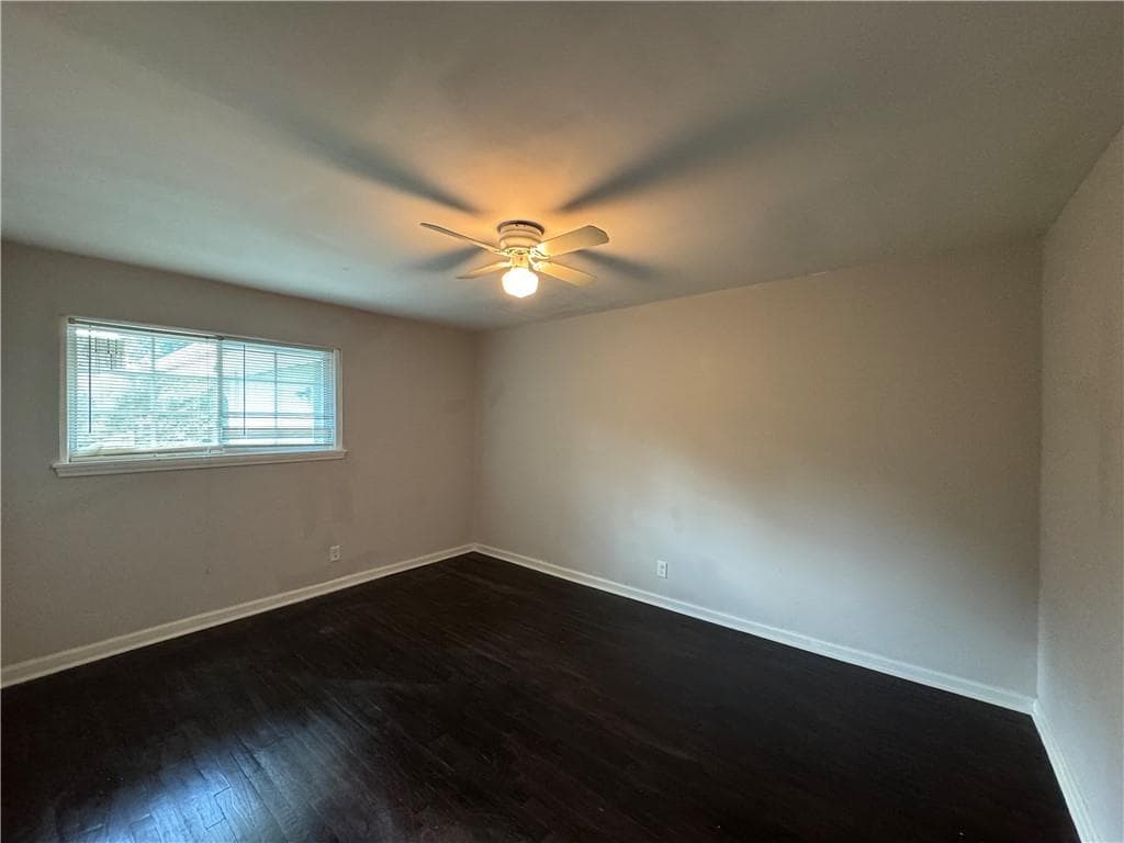2 bedroom, 1 bathroom, 800 sq ft condominium for rent at 2430 Perry Boulevard, Atlanta, GA 30318 for $1,490 a month — photo 8