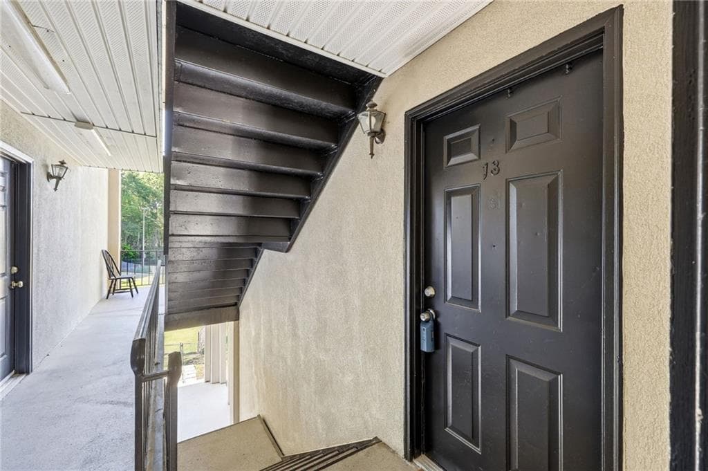 2 bedroom, 2 bathroom condominium for rent at 605 Candler Street B13, Gainesville, GA 30501 for $1,500 a month — photo 3
