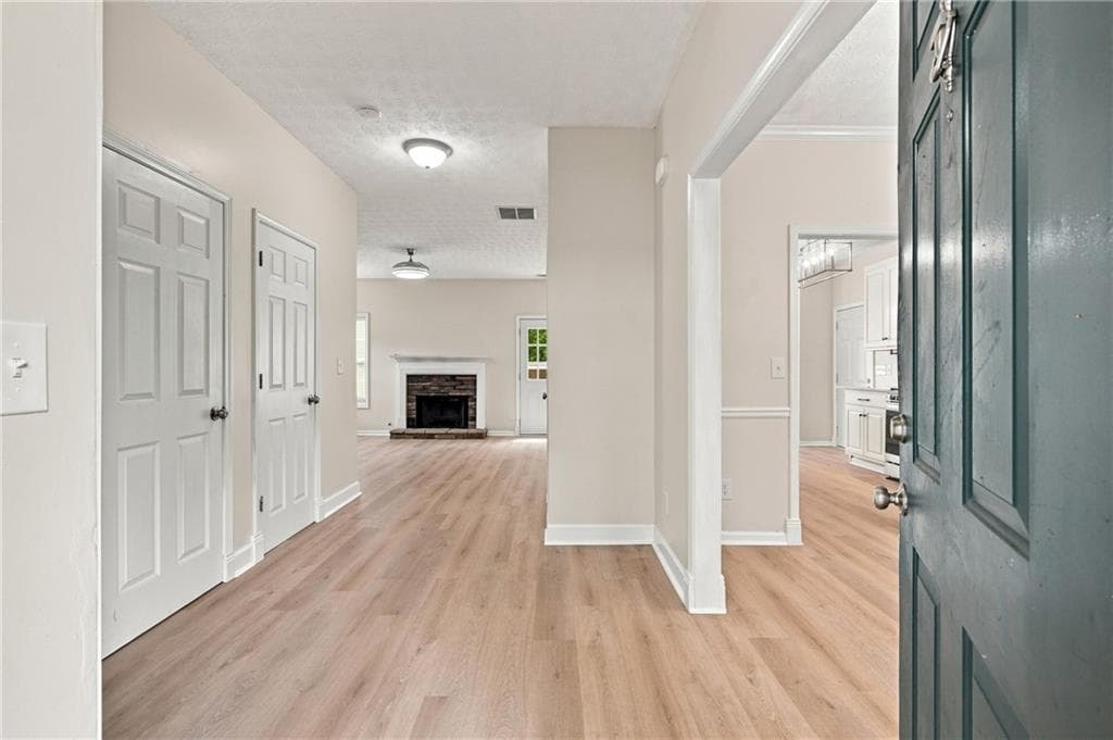4 bedroom, 3 bathroom, 2,166 sq ft single family residence for sale at 6356 Wilmington Way, Flowery Branch, GA 30542 — photo 3