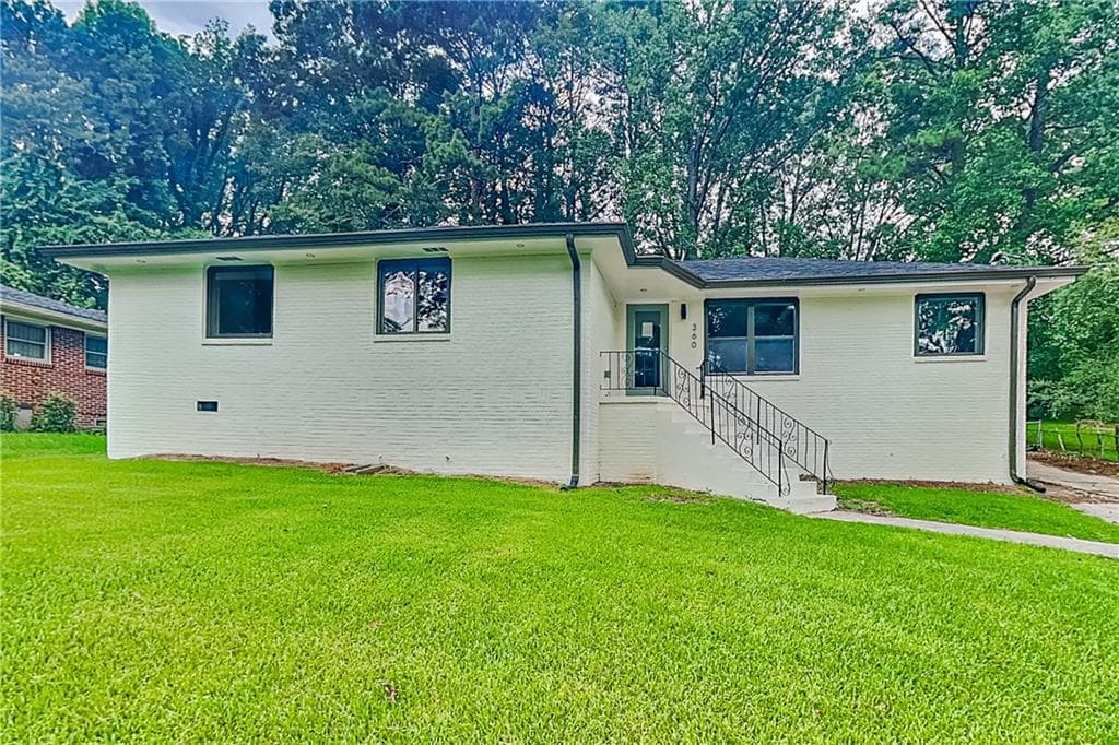 3 bedroom, 3 bathroom, 1,661 sq ft single family residence for rent at 360 Simpson Terrace, Atlanta, GA 30314 for $1,900 a month — photo 1 of 20