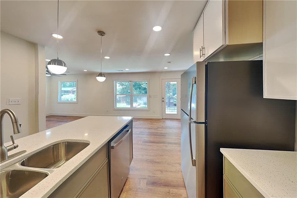 3 bedroom, 3 bathroom, 1,661 sq ft single family residence for rent at 360 Simpson Terrace, Atlanta, GA 30314 for $1,900 a month — photo 5