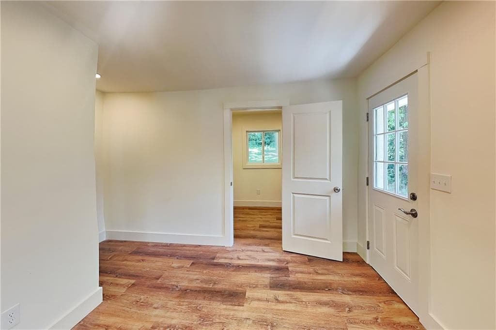 3 bedroom, 3 bathroom, 1,661 sq ft single family residence for rent at 360 Simpson Terrace, Atlanta, GA 30314 for $1,900 a month — photo 6