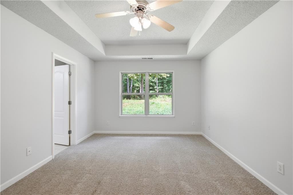 3 bedroom, 2 bathroom, 1,319 sq ft single family residence for sale at 70 Baskin Road, Temple, GA 30179 — photo 4