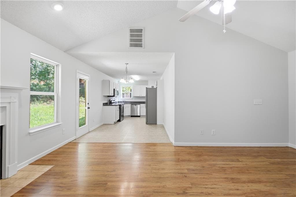 3 bedroom, 2 bathroom, 1,319 sq ft single family residence for sale at 70 Baskin Road, Temple, GA 30179 — photo 6